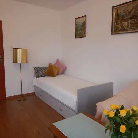 Apartament Krzyzowka * Marciszow